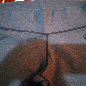 19" Yoga Essential Capri's